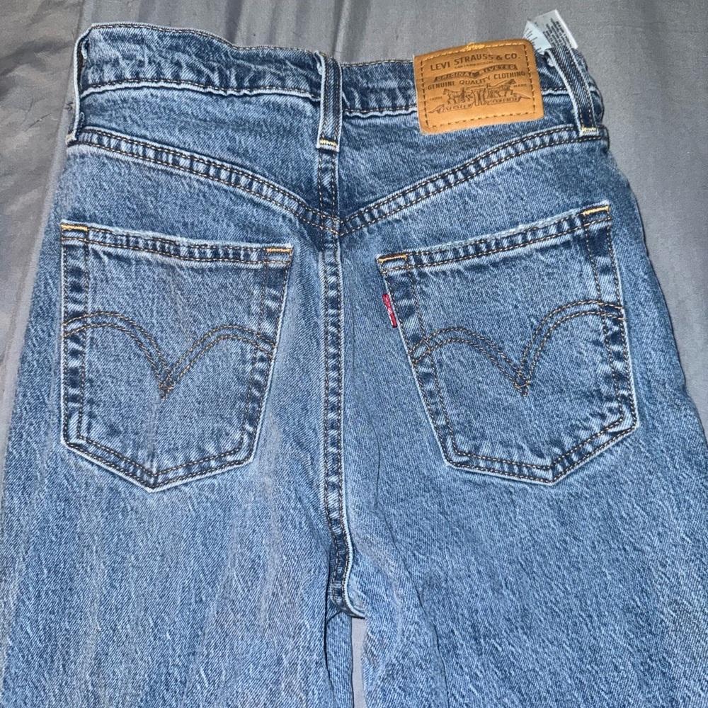 Levi's Women's Blue Straight Jeans